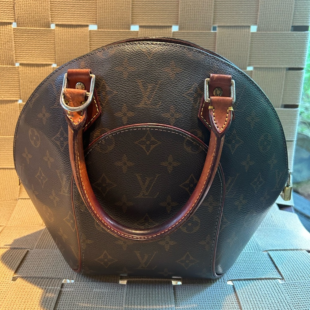Pre owned Louis Vuitton Ellipse PM Monogram Handbag